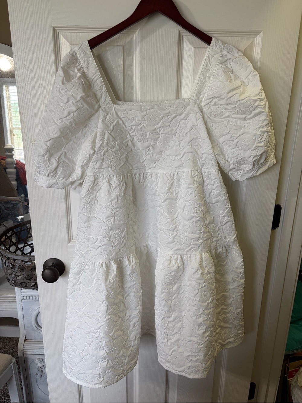 Mudpie Small - runs very large see measurementsWhite Textured Puff-Sleeve